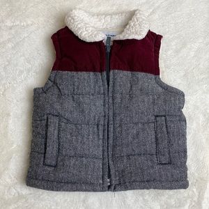 Unisex Sherpa-Collar Color-Blocked Flannel Vest for Baby grey and burgundy